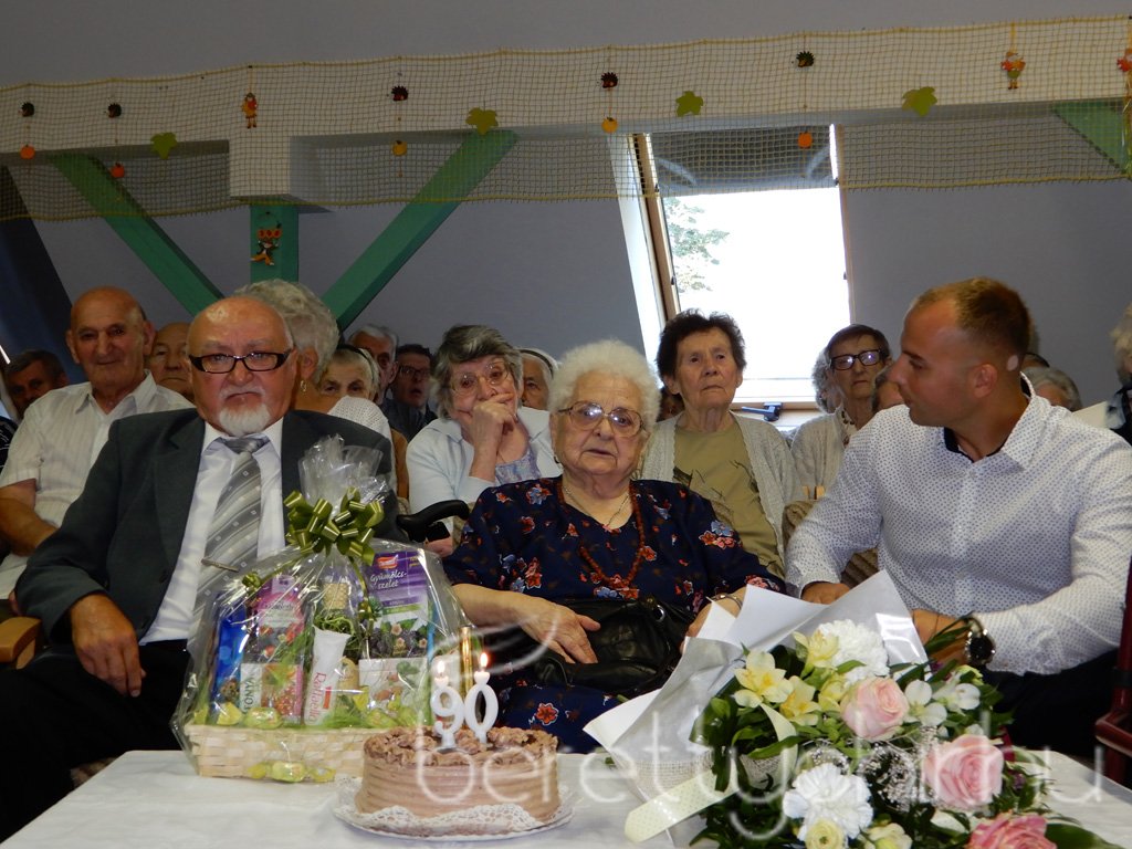 Marika néni 90 éves 12